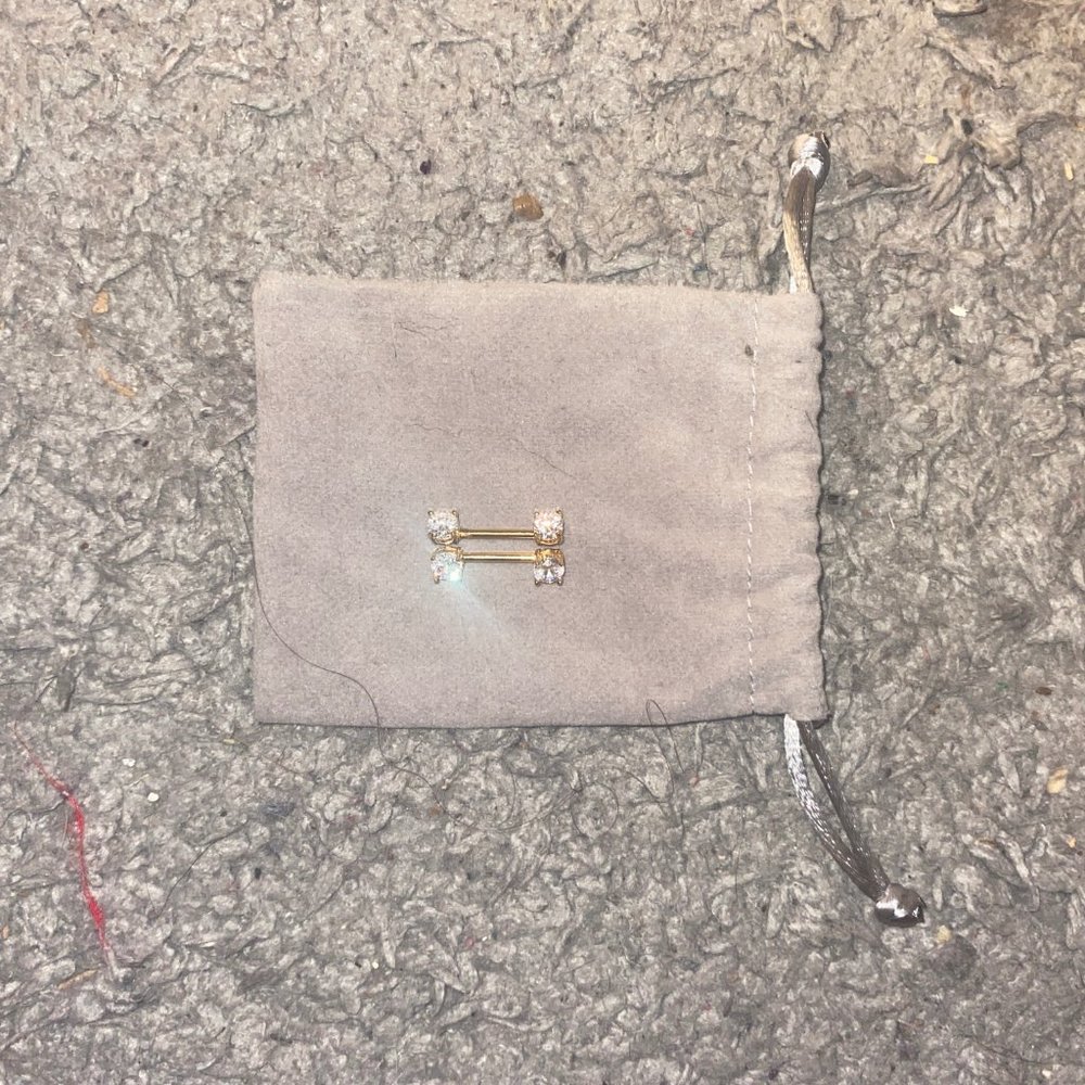 Body Piercing - Picture 4 of 5